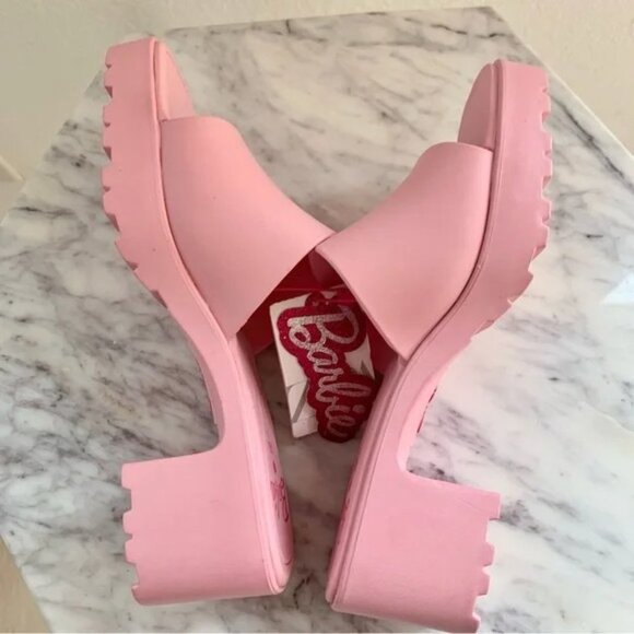 Barbie x ZARA Pink Rubber Slides Heeled Sandals - Picture 6 of 8